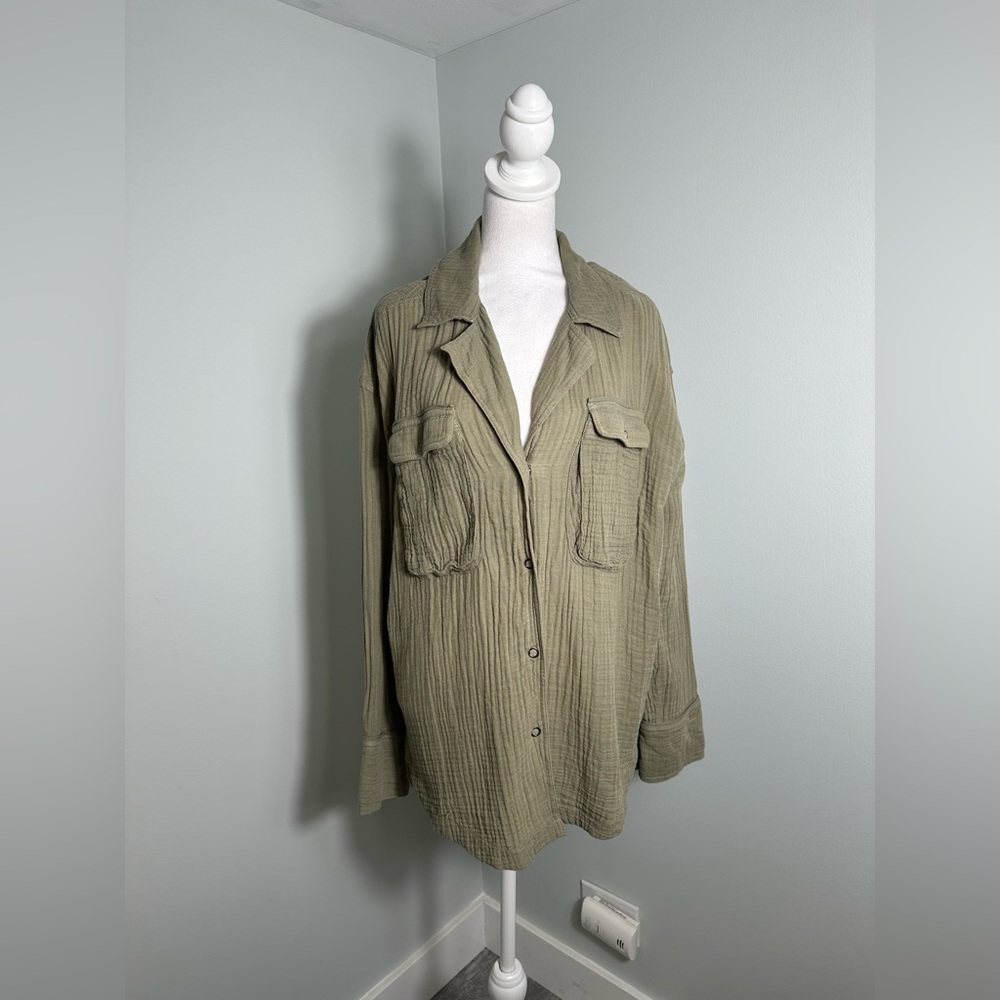 We The Free Izzy Cargo Double Cloth Buttondown in Sage Green Size Small - Picture 3 of 15